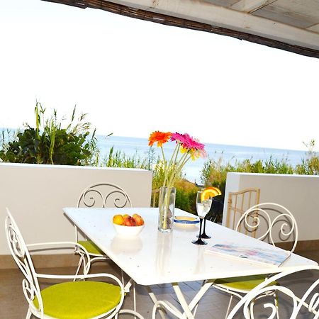 Villa Ginestra Sulla Spiaggia Di סטרומבולי מראה חיצוני תמונה