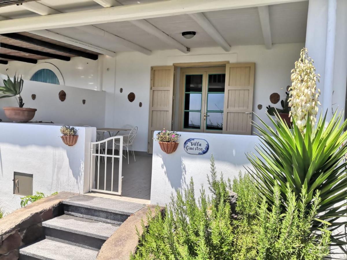 Villa Ginestra Sulla Spiaggia Di סטרומבולי מראה חיצוני תמונה