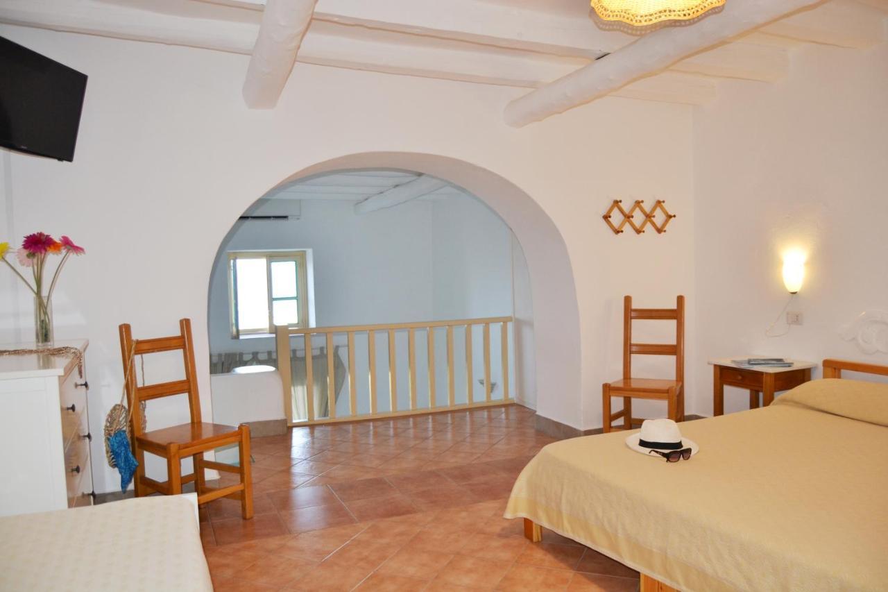 Villa Ginestra Sulla Spiaggia Di סטרומבולי מראה חיצוני תמונה