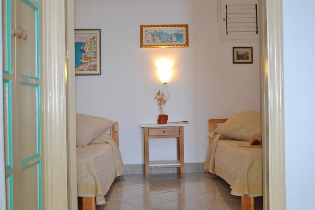 Villa Ginestra Sulla Spiaggia Di סטרומבולי מראה חיצוני תמונה